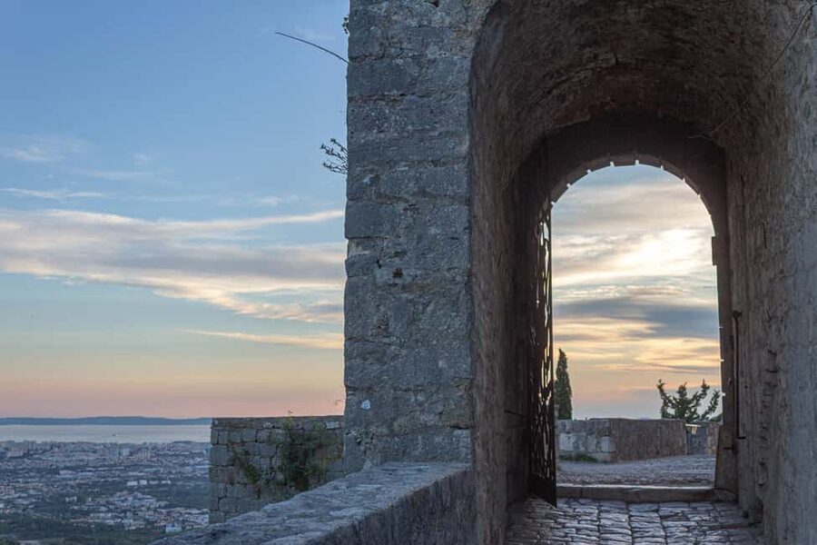Split: Klis Sunset Sightseeing Bus Tour - What 75 minutes feels like on site