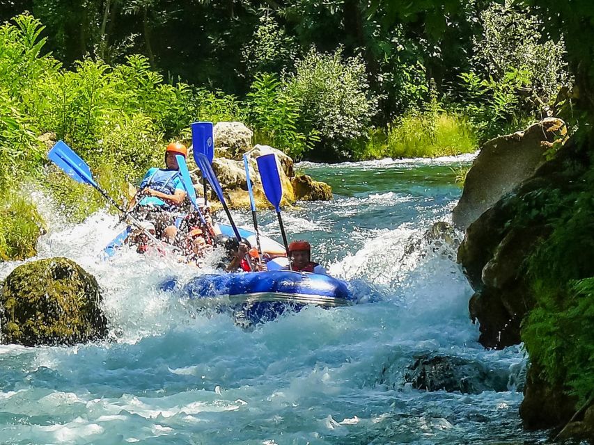 Split/Omiš: Cetina River Rafting with Cliff Jump & Swimming - Class 3 rapids and team paddling