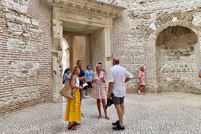 Split Palace & Old Town -Private walking tour- Entrance included - The fish market and Marmontova Street