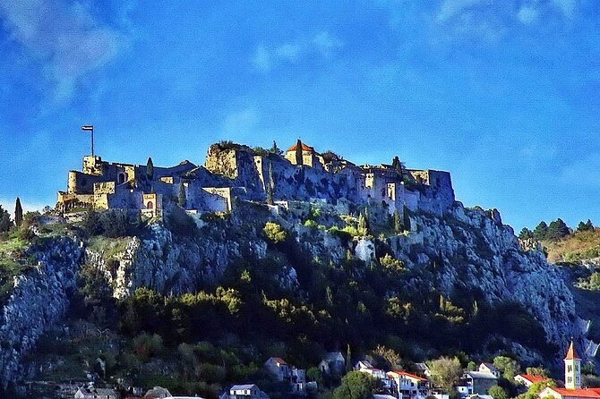 Split Private Tour: Klis, Salona & Trogir - Half a Day - Why a private vehicle changes the day