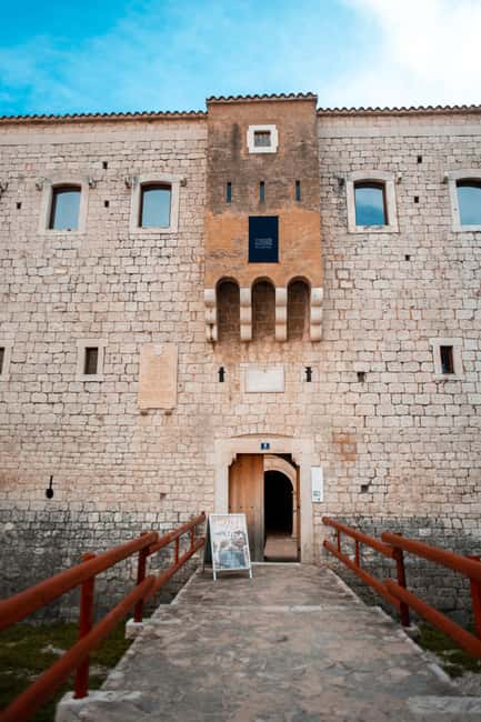 Split: Private tour to Salona, Vitturi castle and Trogir - Guide Mario brings the history into focus
