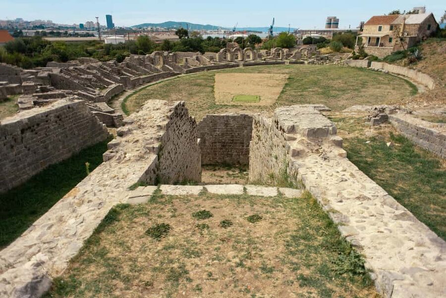 Split: Private tour to Salona, Vitturi castle and Trogir - Who will enjoy this tour most