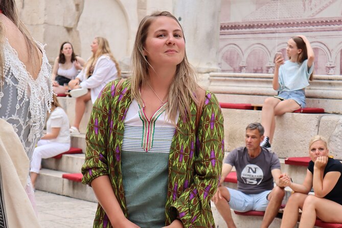 Split Private Tour with Professional Photos - A quick stop at the Vestibule