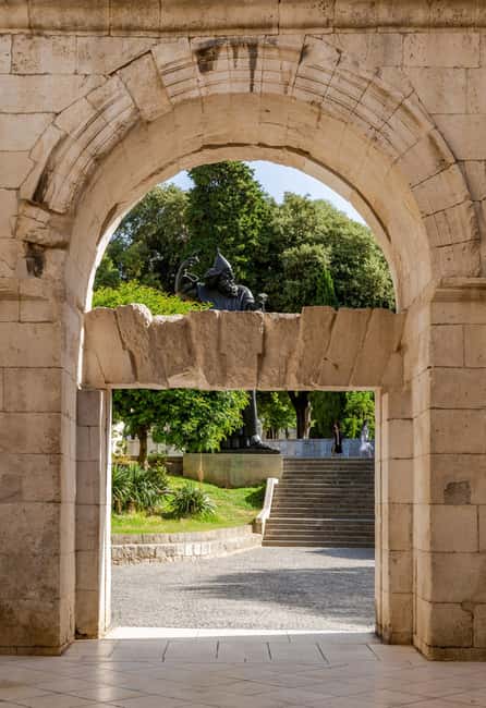 Split: Private Walking Tour and Diocletian's Palace - Key points to know before booking