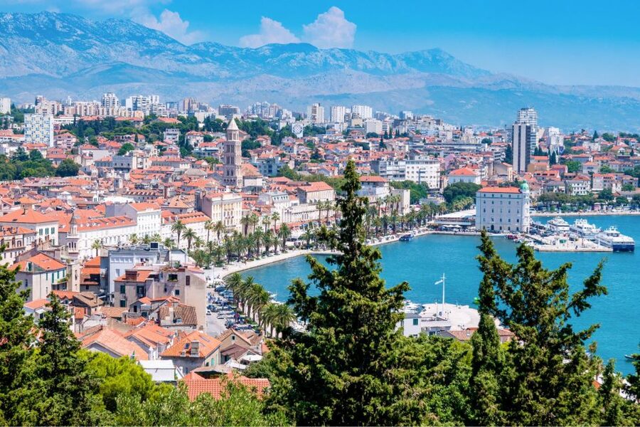 Split: Private Walking Tour with a Guide - Seeing Split through the outside of its monuments
