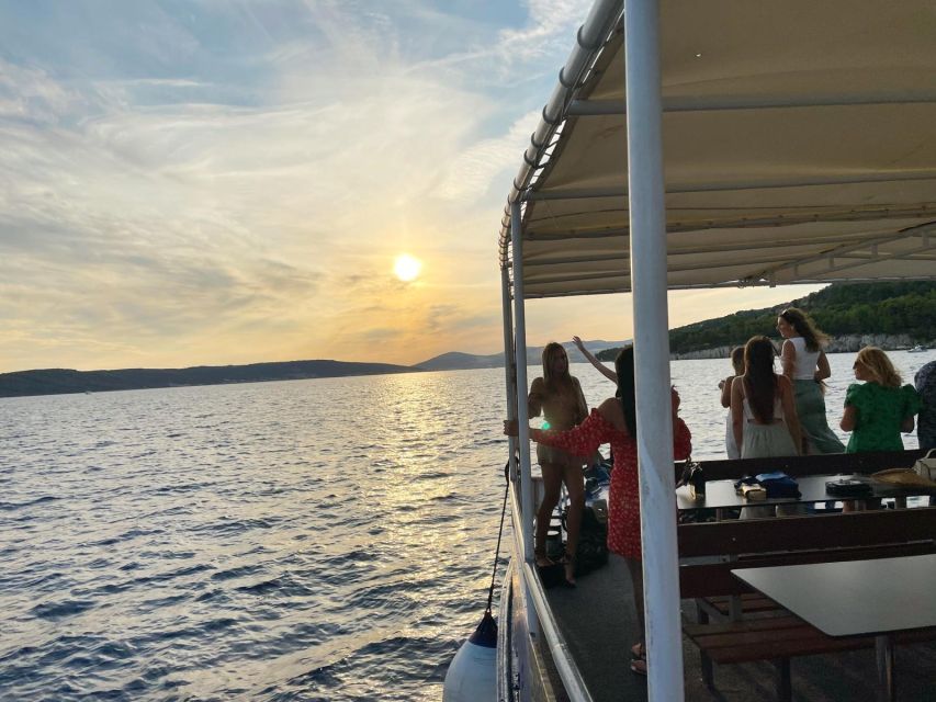 Split: Riviera Sunset Cruise & Swim with Summer Vibes - A slow route toward Čiovo Island