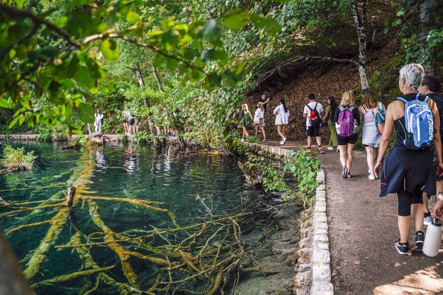 Split: Self-Guided Plitvice Lakes Day Tour with Boat Ride - The boat ride through the lower lakes