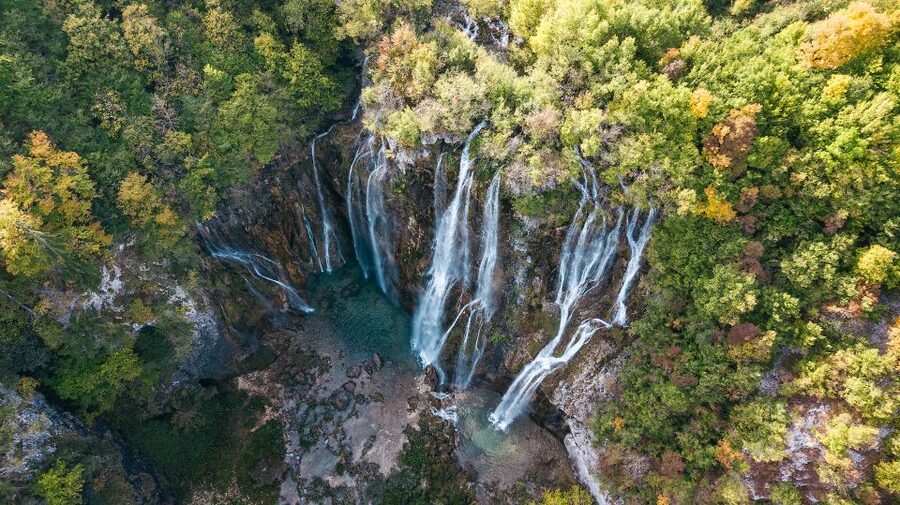 Split: Self-Guided Plitvice Lakes Day Tour with Boat Ride - The real cost: $58 plus the entrance ticket