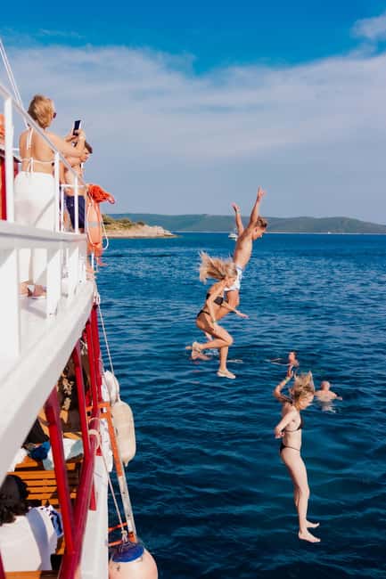 Split: Sunset Boat Party with Live DJs and Blue Lagoon Swim - The afterparty keeps the night moving