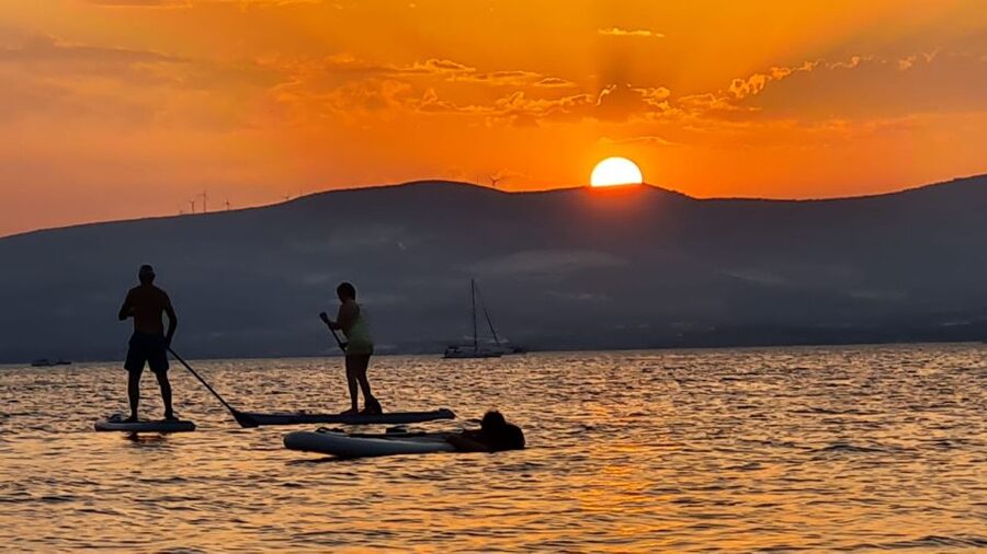 Split Sunset Stand Up Paddle Tour - Guide style and the small-group atmosphere