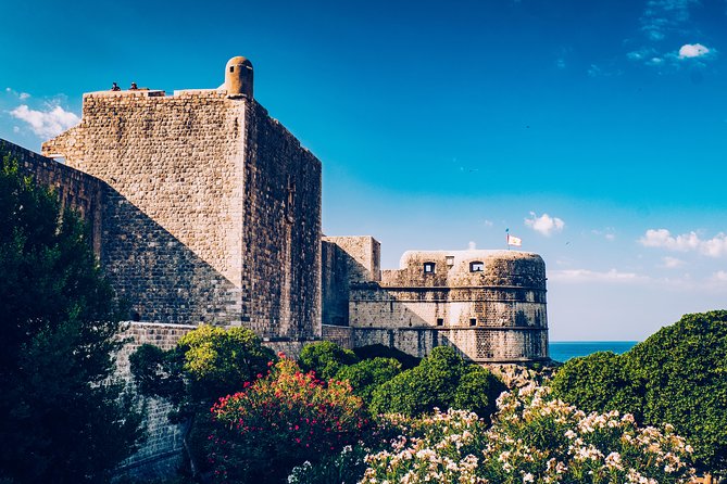 Split to Dubrovnik Private Tour with Local Guide - Reaching Dubrovnik with a local guide
