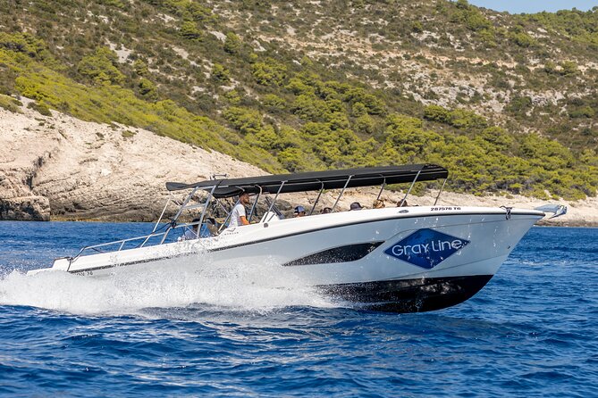 Split/Trogir: Blue Cave, Vis, and Hvar Speedboat Day Tour - Stiniva Cove and the limits of a short stop