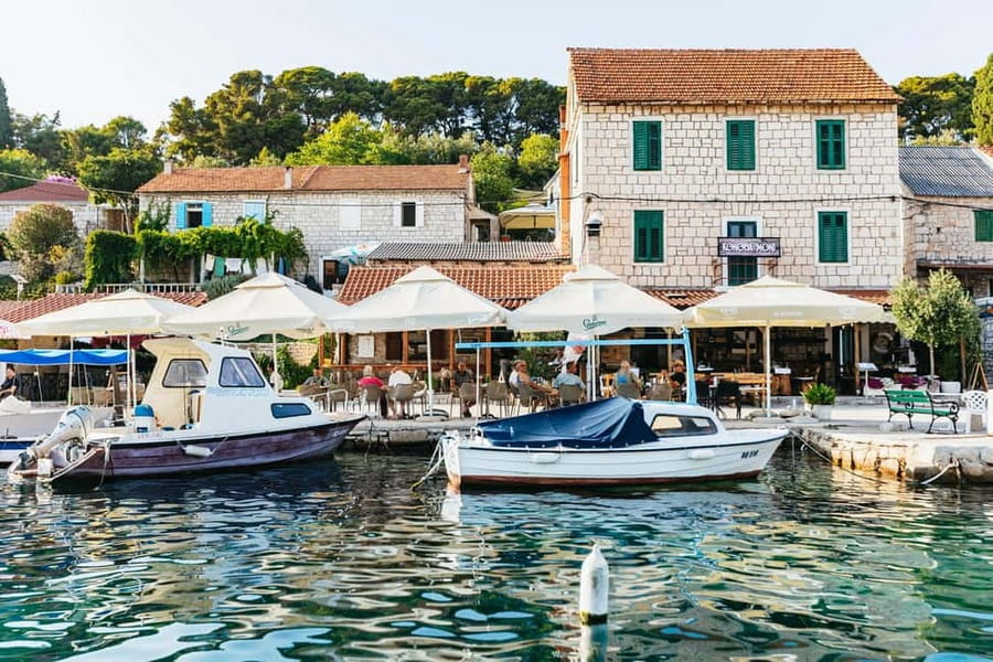 Split/Trogir: Blue Lagoon and 3 Islands Speedboat Tour - Leaving Split by speedboat
