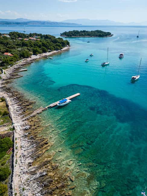 Split/Trogir: Half-Day(5 hours) 3-Island Speedboat Adventure - Guides, comfort, and the feel onboard