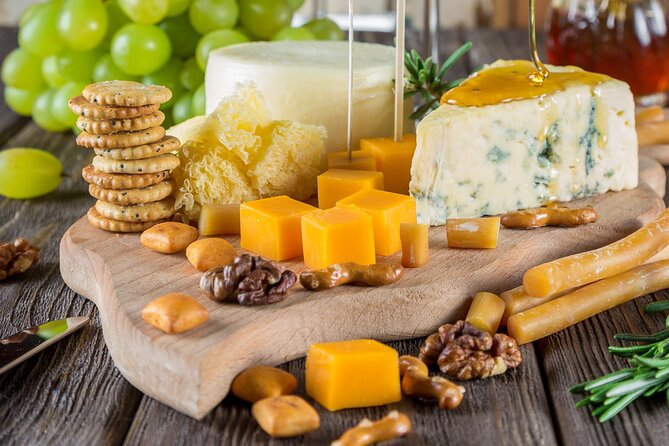 Split/Trogir/Kastela: Krka Private Tour - option: Wine Tasting - Tasting wine and olive oil in Plastovo