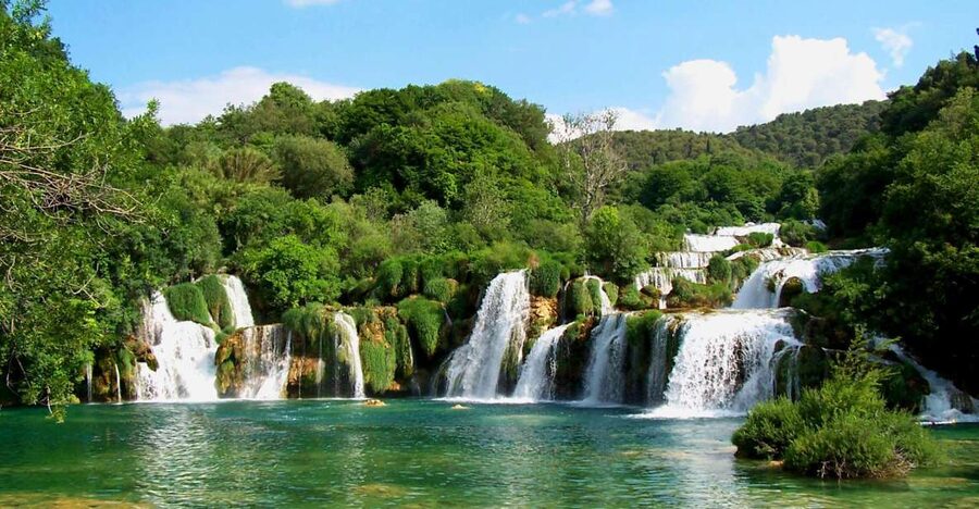 Split/Trogir: Krka National Park Day Trip with Wine Tasting - Key points to know