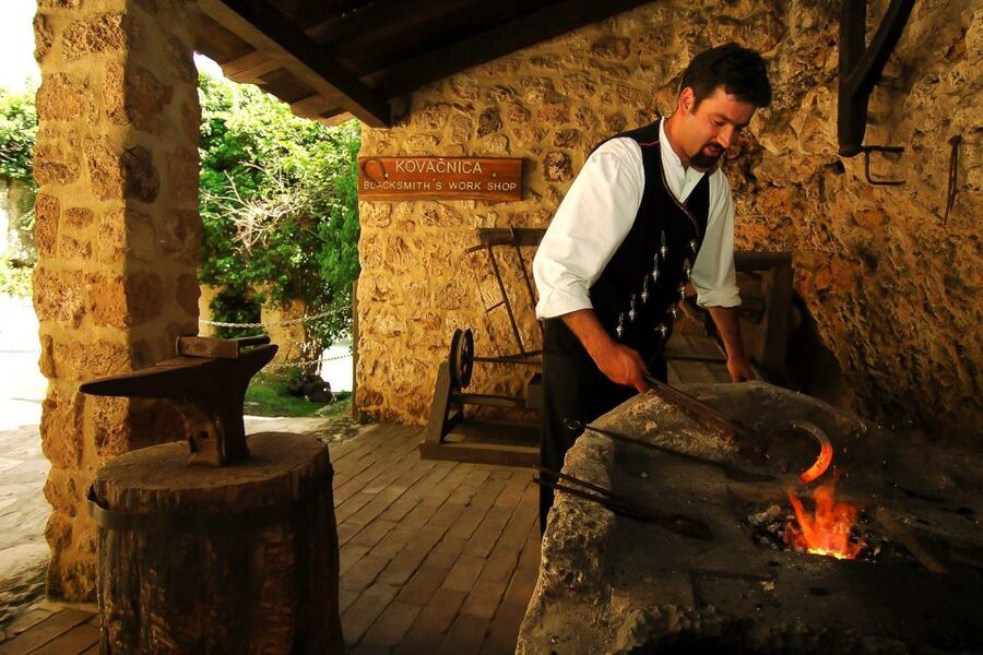 Split & Trogir: Krka Waterfalls & Swimming in Primošten - Do not pack your swimsuit for the waterfall