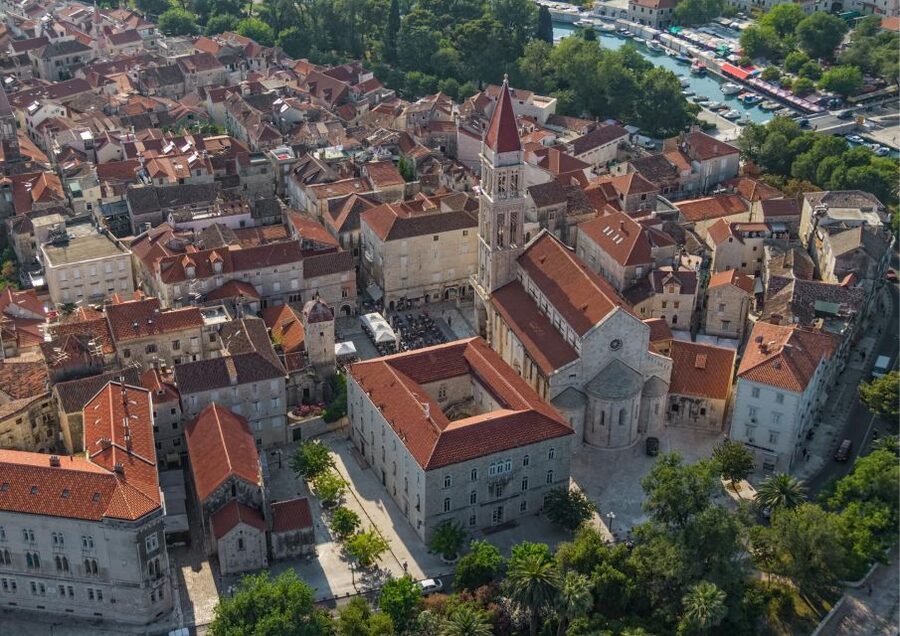 Split: Trogir Open Top Bus Trip + Free Split Walking Tour - The included Split walk and Diocletian’s Palace