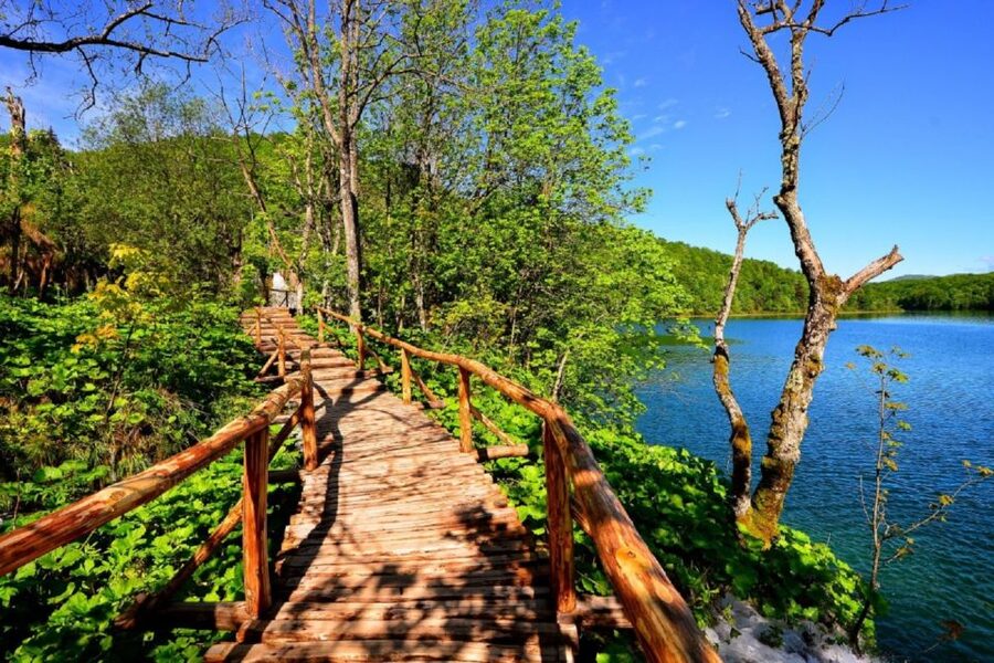 Split/Trogir to Zagreb: Private Transfer with Plitvice Lakes - Why this transfer is smarter than a straight drive