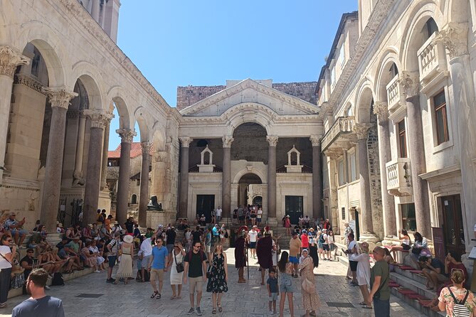 Split Walking Tour with Professor of History - The Peristyle and the emperor’s stage