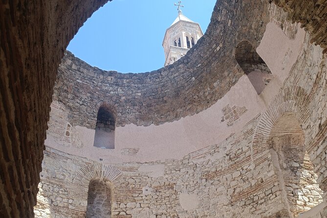Split Walking Tour with Professor of History - Saint Domnius, a building with three identities