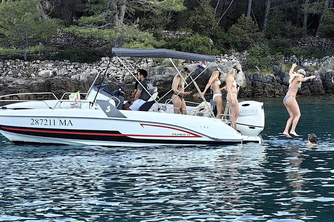 Sunset Speedboat Tour in Makarska with swim stop on island Brač - Practical details that make the evening easier
