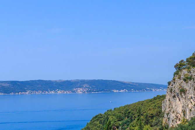 The Diocletian route - Panoramic Flight over Split - Klis Fortress and the first great panorama