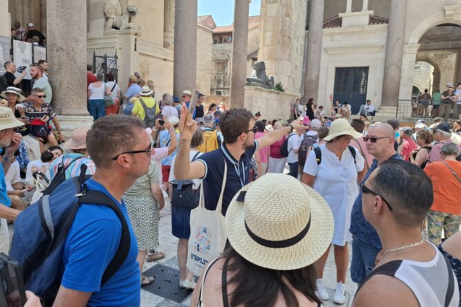 Top-Rated Split Game of Thrones and History City Walk - Dracarys! - The Peristyle: Roman ceremony meets Meereen