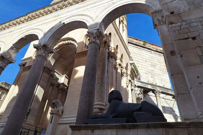 Top-Rated Split Game of Thrones and History City Walk - Dracarys! - The Temple of Jupiter and an ancient sphinx