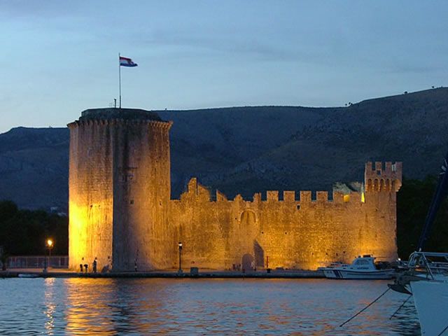 Trogir 1.5-Hour City Tour - Why Trogir works so well on foot