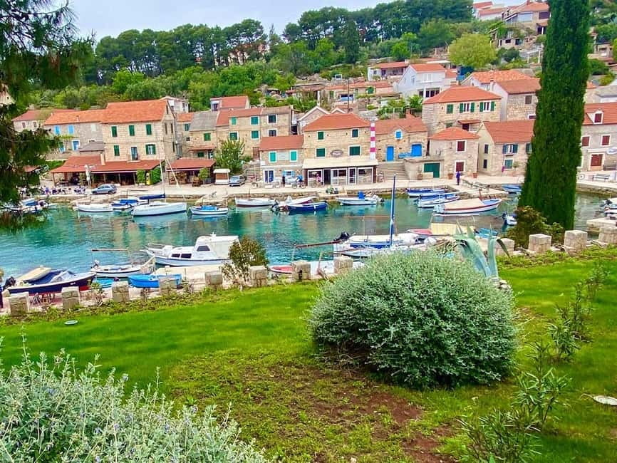 Trogir: Blue Lagoon, Maslinica, and Solinska Bay Boat Tour - Solinska Bay and the Leap from the Boat