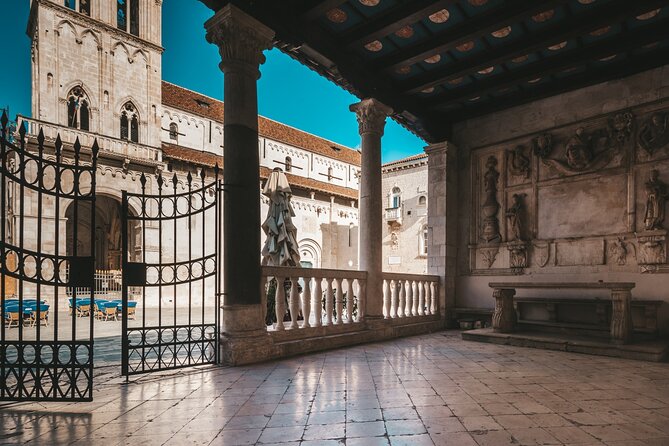 Trogir walking tour with a local guide - Radovan’s Portal, Trogir’s great carved entrance