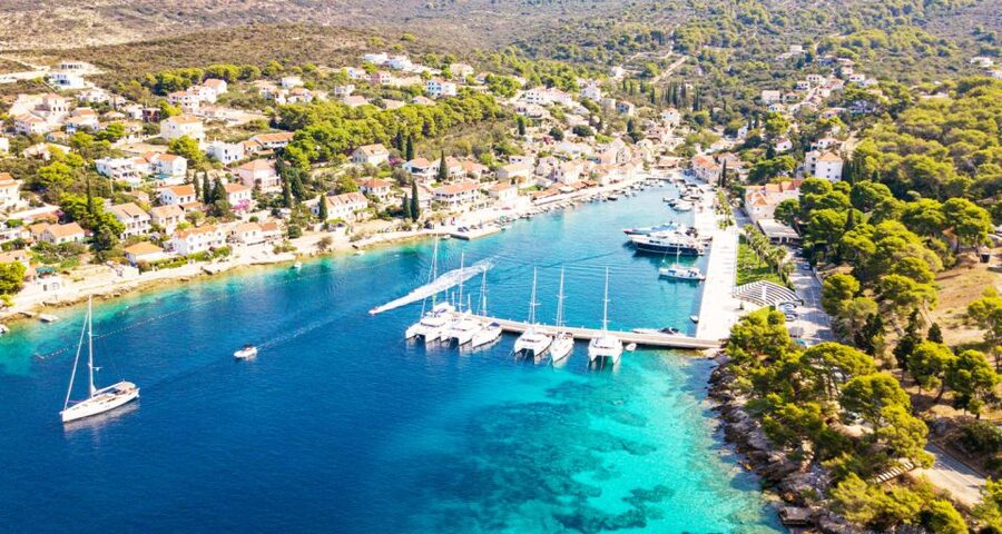 Trogir: White Lagoon, Maslinica & Blue Lagoon Speedboat Tour - Who should book this Trogir boat tour?