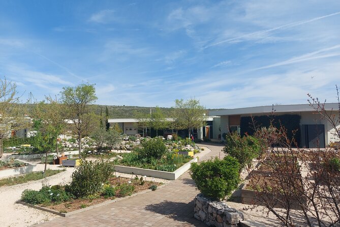 Visit Ancient Salona, Mighty Klis Fortress and Stella Croatica - Who should choose this Split excursion?