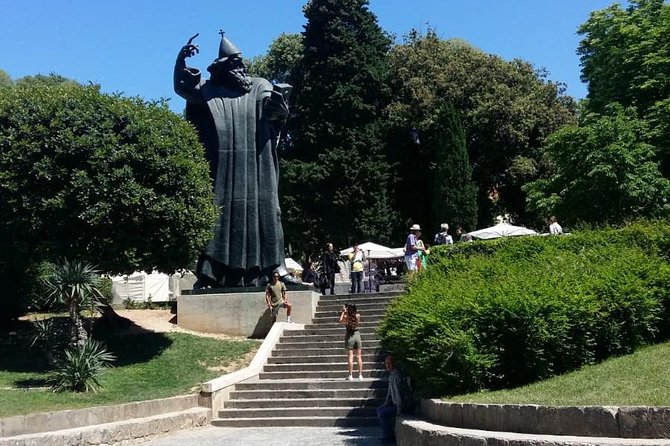 Walk through Split with an archeologist - Narodni Trg and the medieval layer of Split