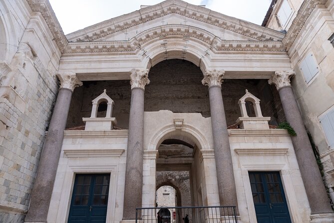 Walking tour of Diocletian's Palace in Split - Timing, weather, and cancellation details