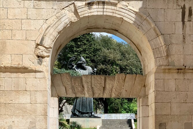 Walking tour of Split with an Art Historian - Strossmayer Park: begin with water and bearings