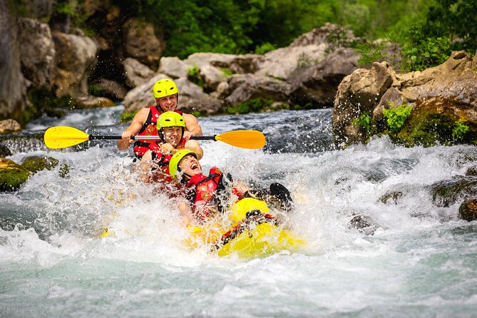 Whitewater Rafting on Cetina River from Split or Šestanovac - The first calm stretches of the Cetina River