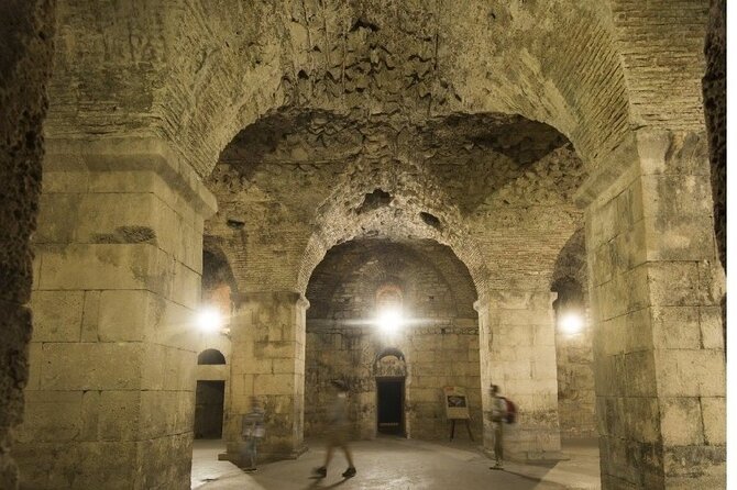 YOUR BEST PRIVATE TOUR - amazing Split and Diocletian's palace - Chocolate, markets, and a taste of everyday Split
