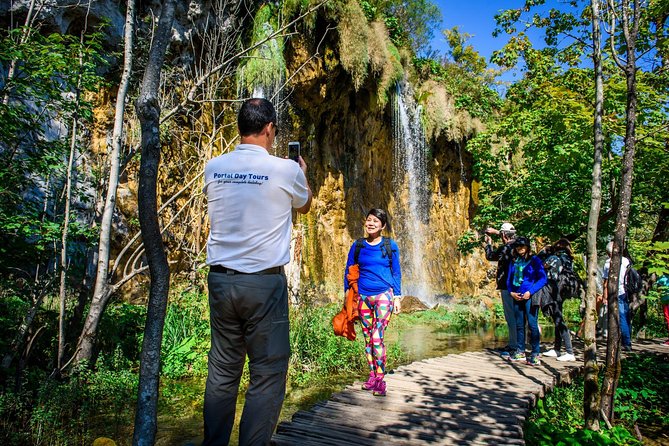 Zagreb to Split Group Transfer with Plitvice Lakes guided Tour - Starting in Zagreb at 8 a.m.
