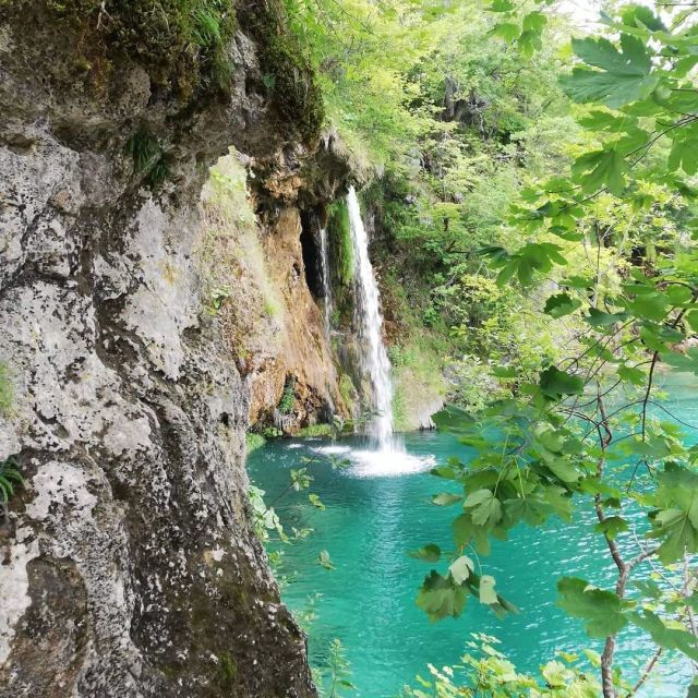 Zagreb to Split: Private Transfer with Plitvice Lakes - Sixteen lakes and more than 90 waterfalls