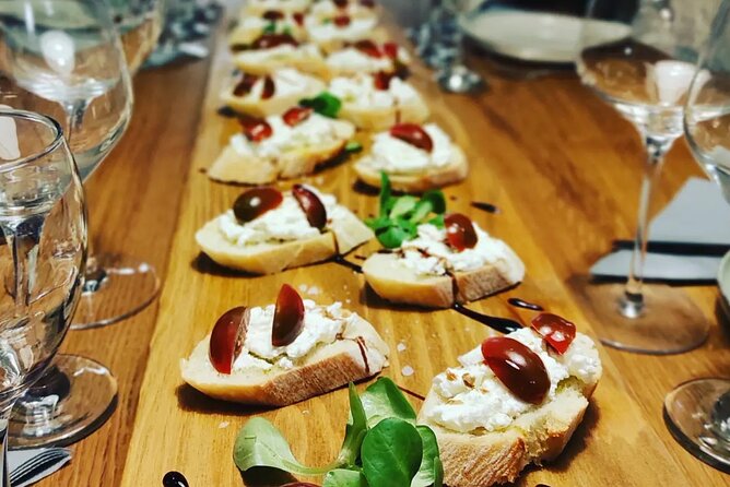 Zinfandel Wine Tasting & Storytelling with Dalmatian Food - A family-friendly tasting near Split